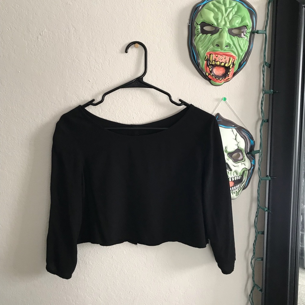 sold AA / crop top - Picture 1 of 4